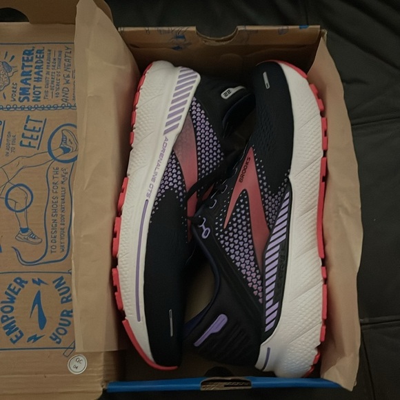 (NEW) Brooks Adrenaline GTS 22 Women’s Sneaker, Size: 10 - Picture 15 of 16